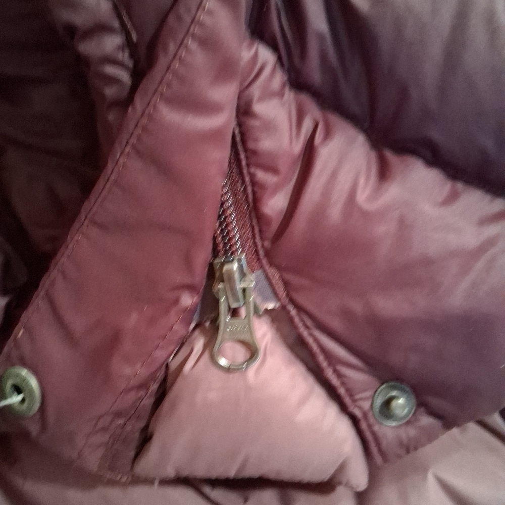 Land's End Women's Plum Long Down Jacket 1X - Picture 4 of 10